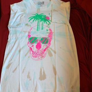 Skull and palm tree t-shirt